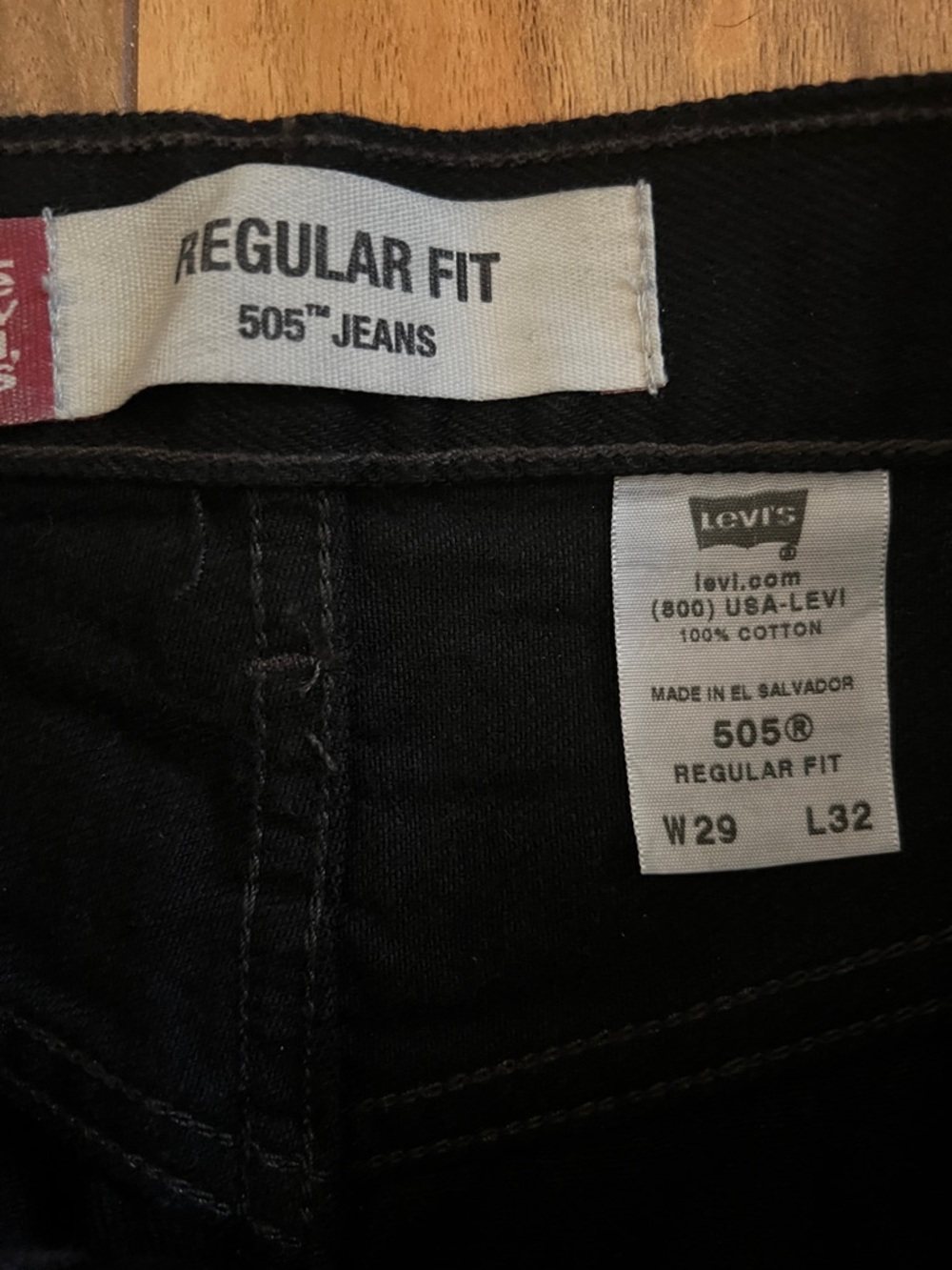 Levi’s 505 Jeans 29x32 - Picture 3 of 3
